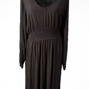 Terra & Sky Black Ruched V-Neck Long Sleeve Dress